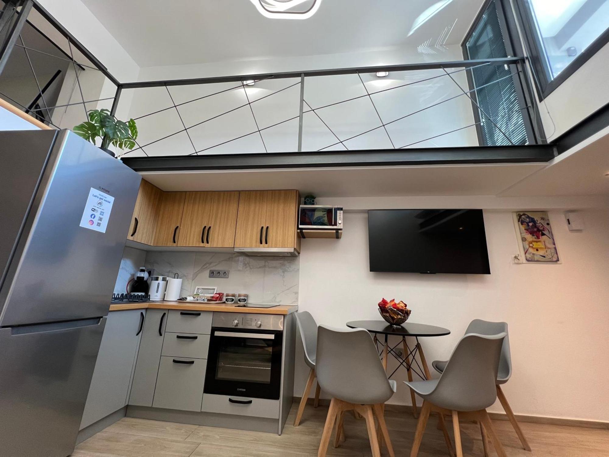 City Center Loft With Private Parking Kavala Exteriör bild