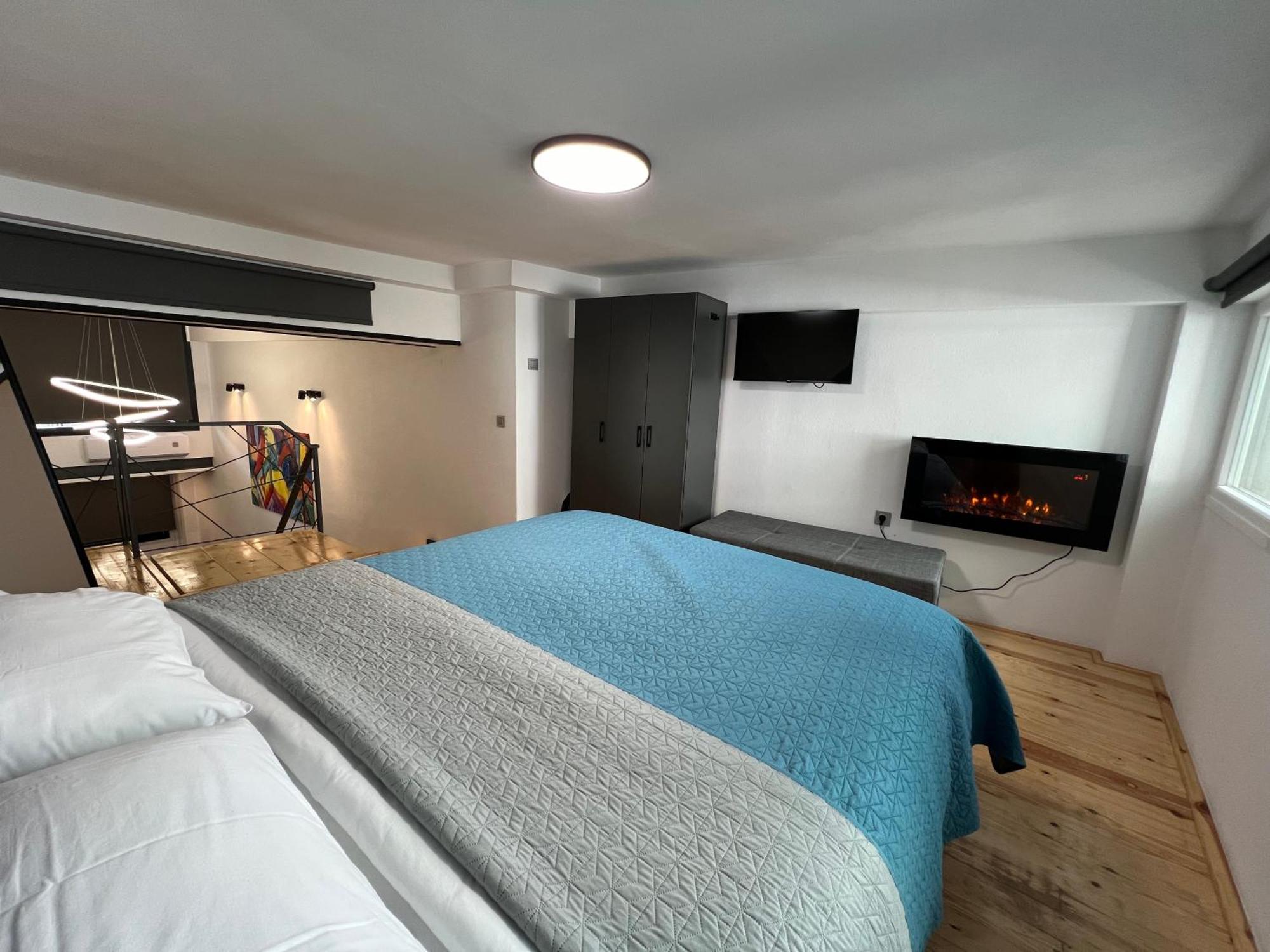 City Center Loft With Private Parking Kavala Exteriör bild