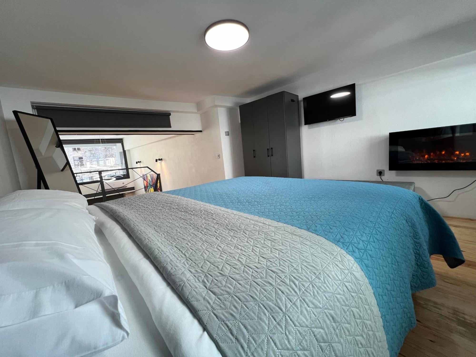 City Center Loft With Private Parking Kavala Exteriör bild